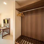 Elys\'Ees Serviced Suites