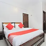 Oyo 12033 Hotel Royal Residence