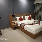 Parkwood Suites Kadubeesanahalli-Fully Vaccinated Staff