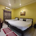 Hotel Urs Palace
