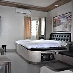 4 Seasons Suites J.P. Nagar