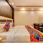 Fabhotel Srk Platinum Inn - Nr Forum Mall