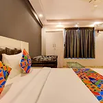 Fabhotel Srk Platinum Inn - Nr Forum Mall