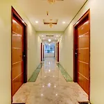 Fabhotel Srk Platinum Inn - Nr Forum Mall