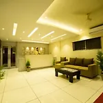 Hotel Plaza Heights
