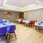 Royal Ace Boutique Hotel