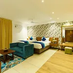 Royal Ace Boutique Hotel