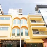 Oyo 3778 Hotel Pulkeshi