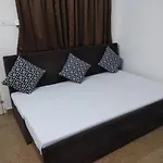 Dunhill Premium Service Apartment