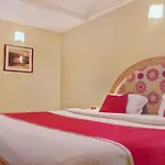 Capital O 333 Hotel Crystal Homes