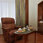 La Sara Grand
