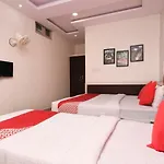 Oyo 16405 Hotel Elite Lodge