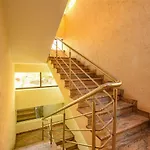 Fabhotel The Btm Palace - Btm Layout Nr Gopalan Innovation Mall