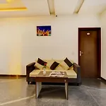 Capital O 43639 Hotel Sri Alok Park