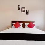 Capital O 43639 Hotel Sri Alok Park
