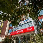 Capital O 64592 Dhanvitha Residency