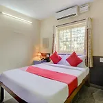 Oyo 75854 Hotel Harsha Residency