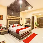 Octave Nest Inn
