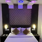 The Porch Inn Hotel/Service Apartments