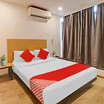 Oyo Townhouse 251 Richmond Circle