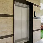 Collection O Royal Suites
