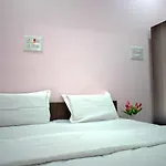 B R Inn