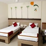 Hotel Green Trees