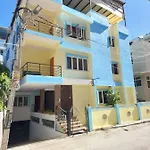 Cmr Service Apartment
