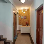 Cmr Service Apartment
