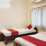 Super Oyo Capital O Premium Hotel Victoria Heights Near Sri Someshwara Swami Temple