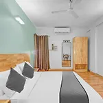 Upar Hotels Indiranagar