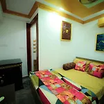 Collection O Ya Inn And Suites