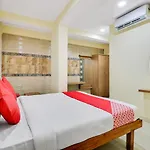 Oyo Sri Sai Residency Near Vijayanagar Metro Station