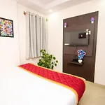 Octave Hotel Jm Residency
