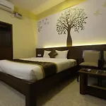 Dms Service Apartment & Luxury Rooms