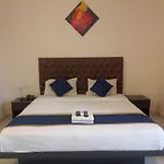 Hotel Leela Park