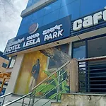 Hotel Leela Park