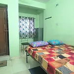 Spot On Sri Varu Hotel & Lodging
