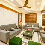 Fabhotel Royale Basant Residency - Gandhinagar