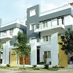 Twin Tulips Hotel