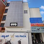 Oyo V G Grand