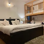 Jugglers Rest - Villa