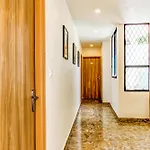 Fabhotel Vista Suites - Frazer Town