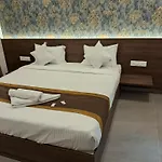 Globus Hotel By Silicon Hearth