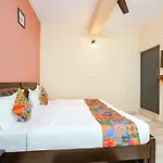 Fabhotel La Palma Suites - Nr Rmz Eco World