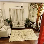 The Rustic Manor - Homestay