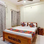 Fabhotel Kings Suites
