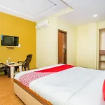 Oyo Flagship Alankar Residency