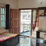 Rrm Stays - Jambu Savari Dinne