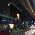 Earth Hotels